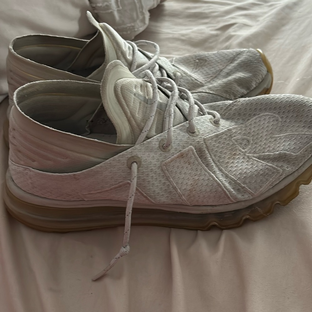 Nike Tennis Shoes